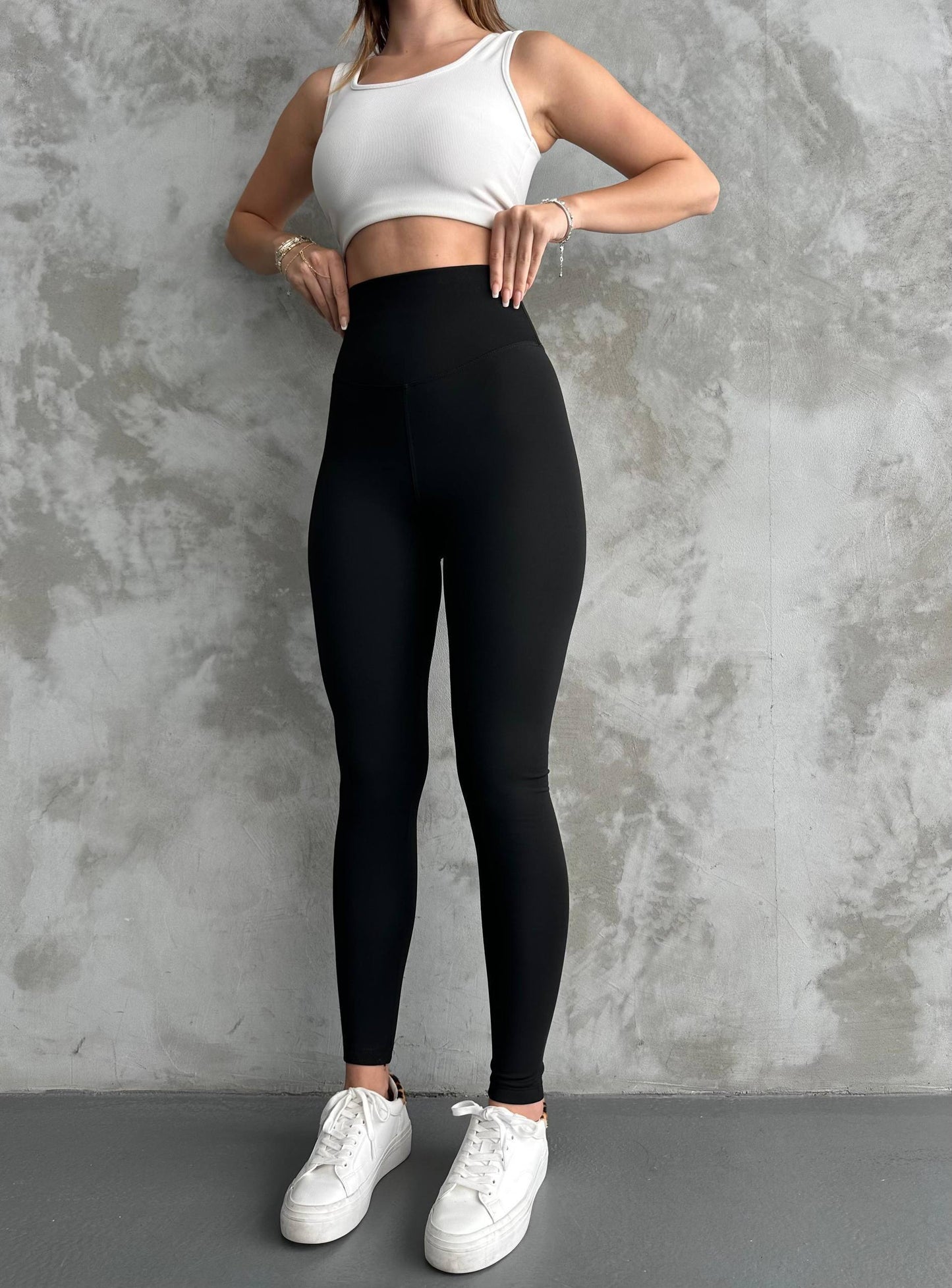 Basic Black Sport Legging